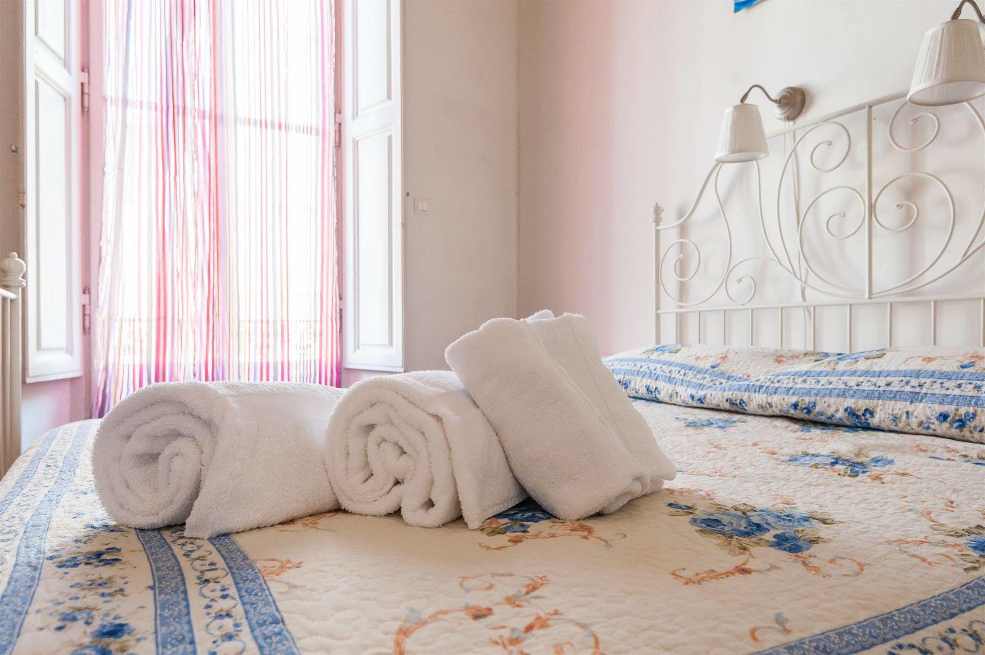 B&B 5 Sensi Florens Exteriör bild