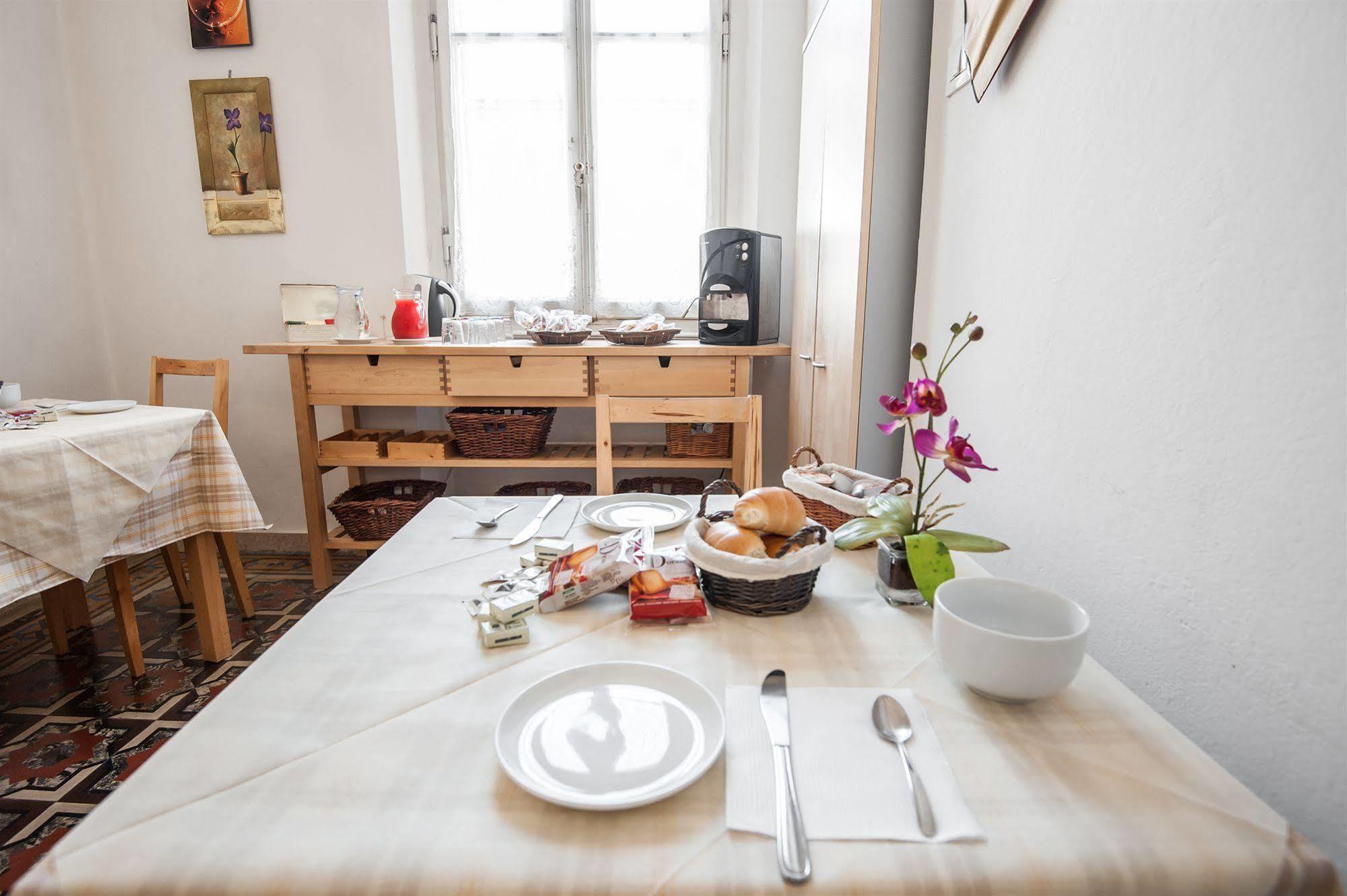 B&B 5 Sensi Florens Exteriör bild